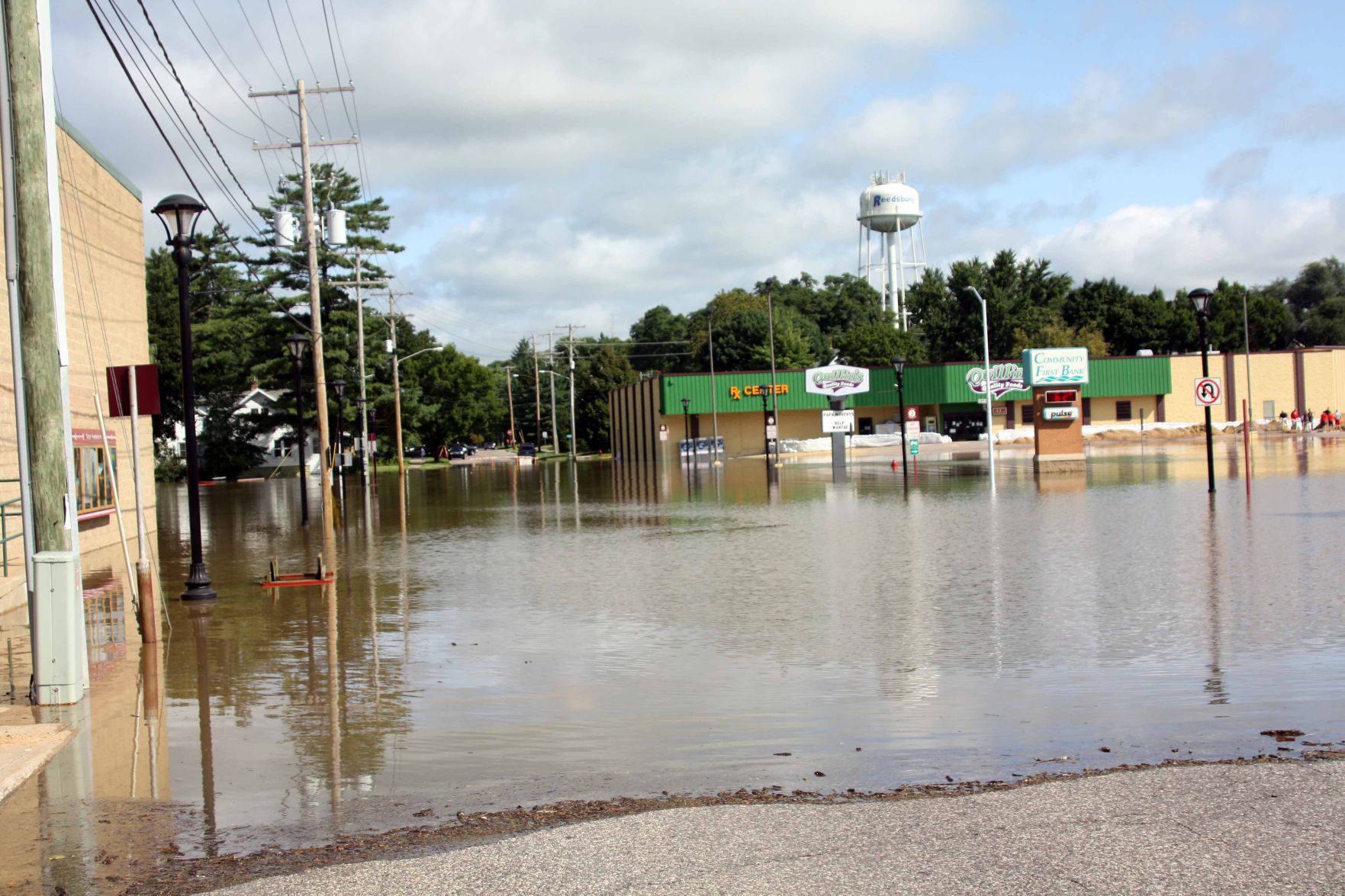 090618-reed-gallery-flood007